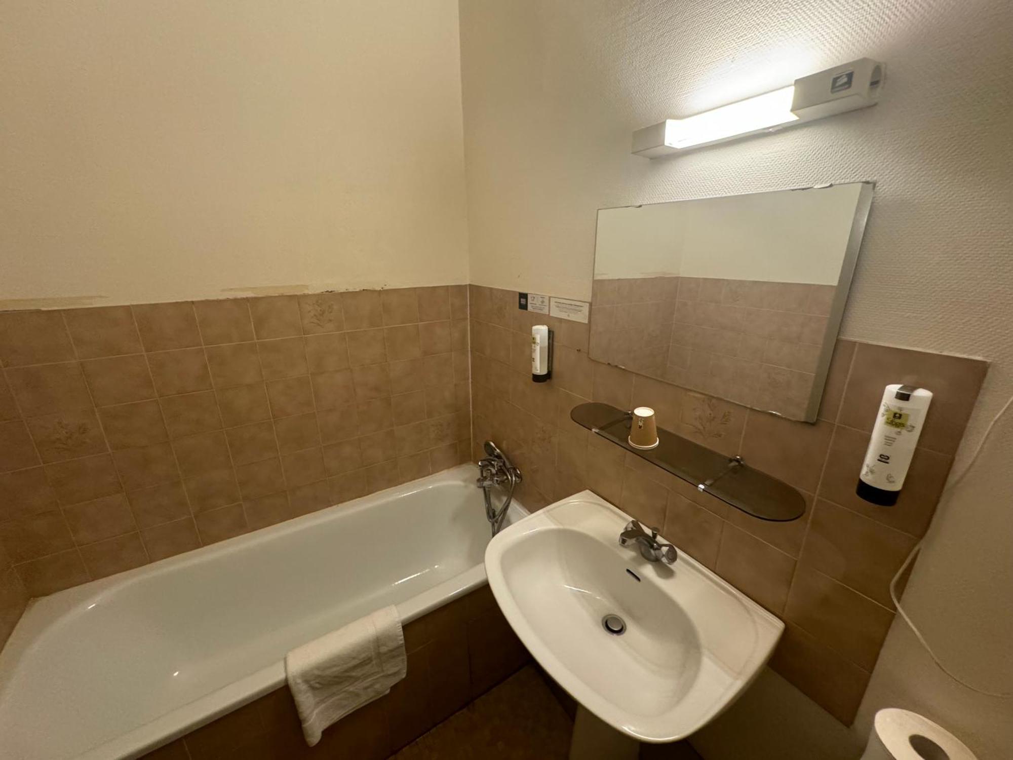 Logis Hotels - Hotel Le Boulevard Mazamet Zewnętrze zdjęcie