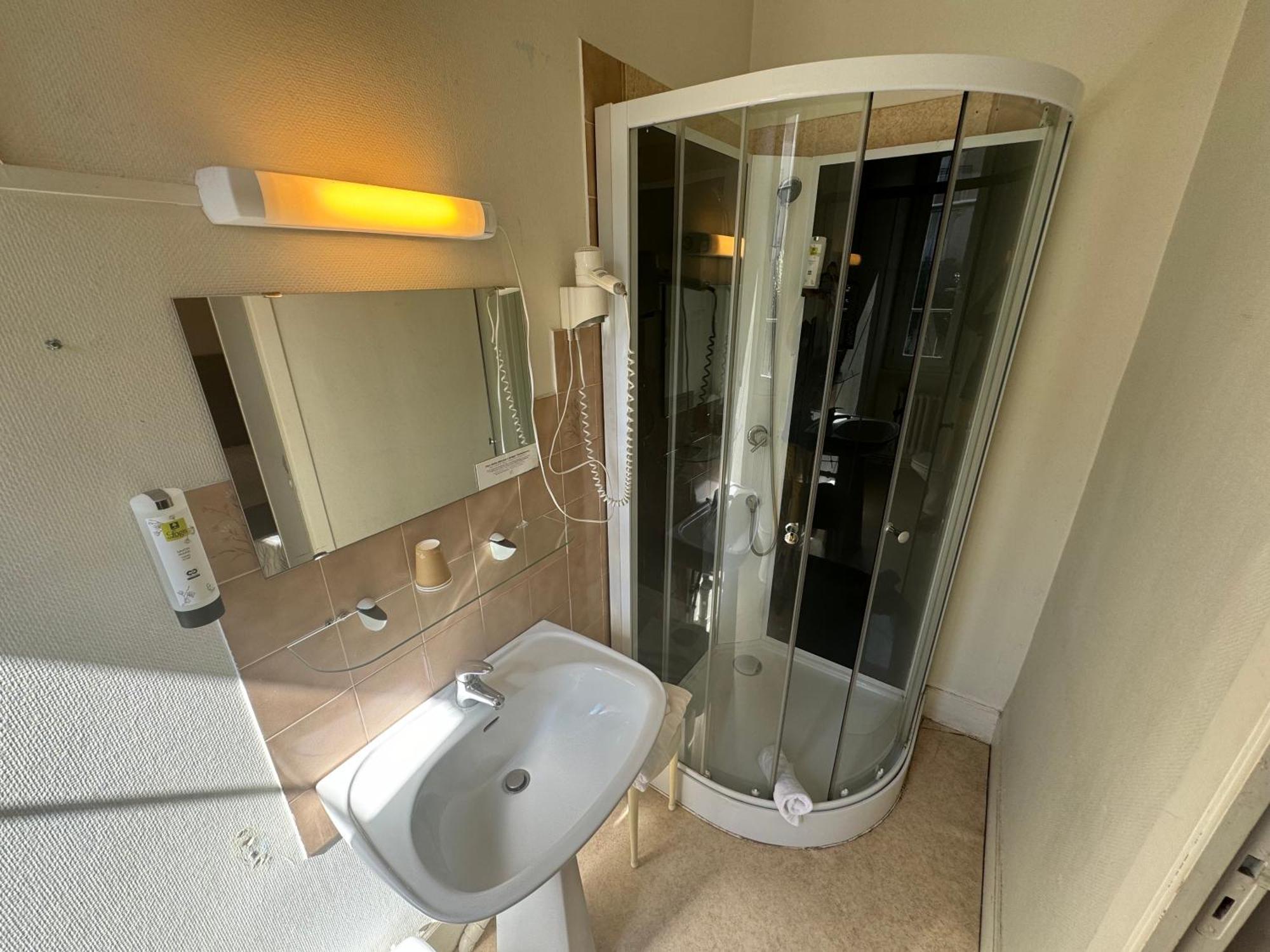 Logis Hotels - Hotel Le Boulevard Mazamet Zewnętrze zdjęcie
